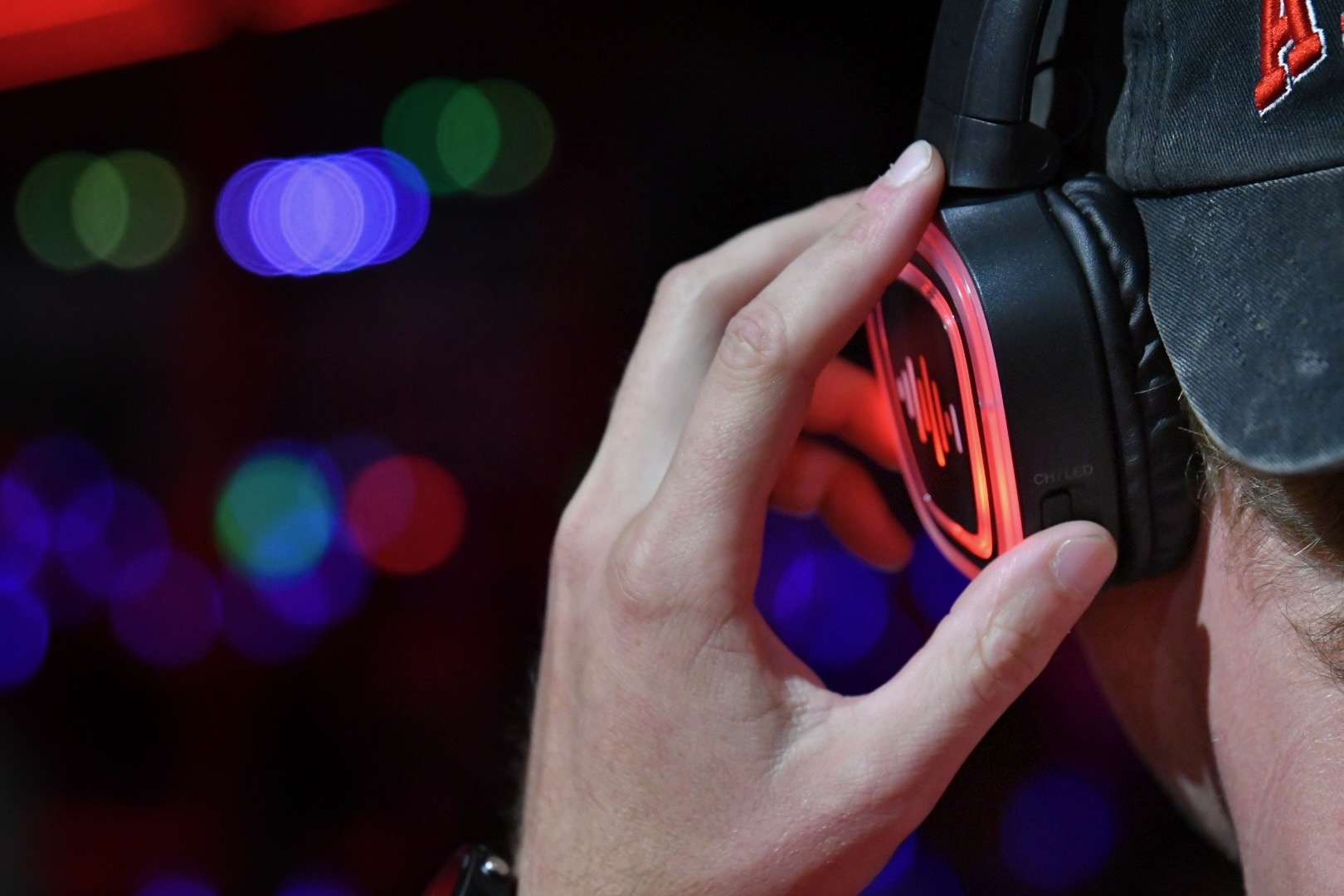 Silent Disco party SilentBeat sluchátka detail s LED podsvícením