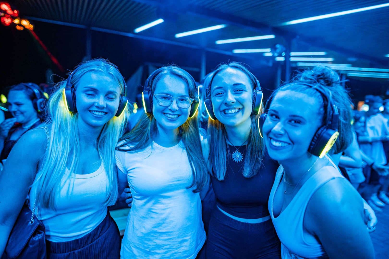 Silent Disco party SilentBeat sluchátka na univerzitní akci